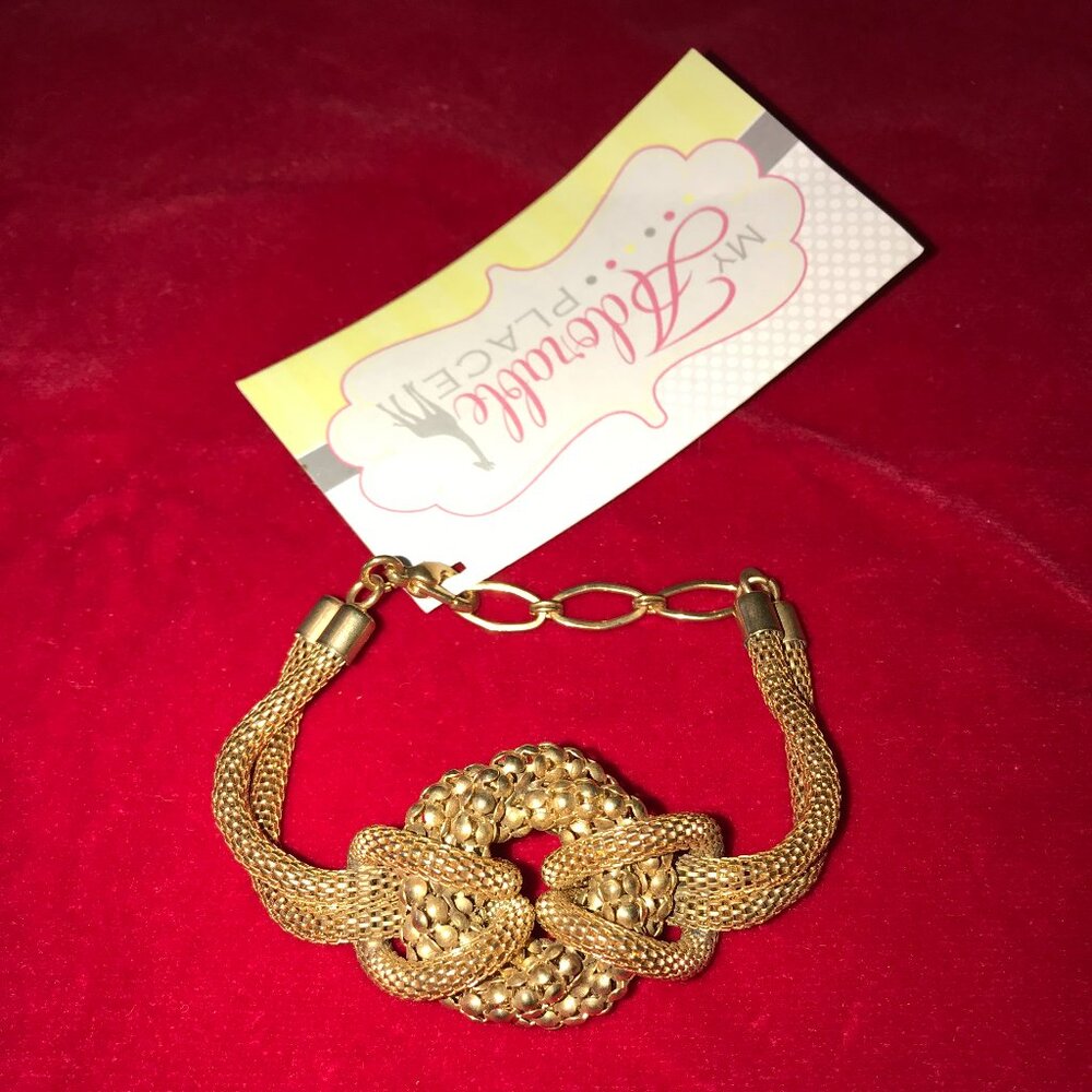Gold Knot Chain Bracelet